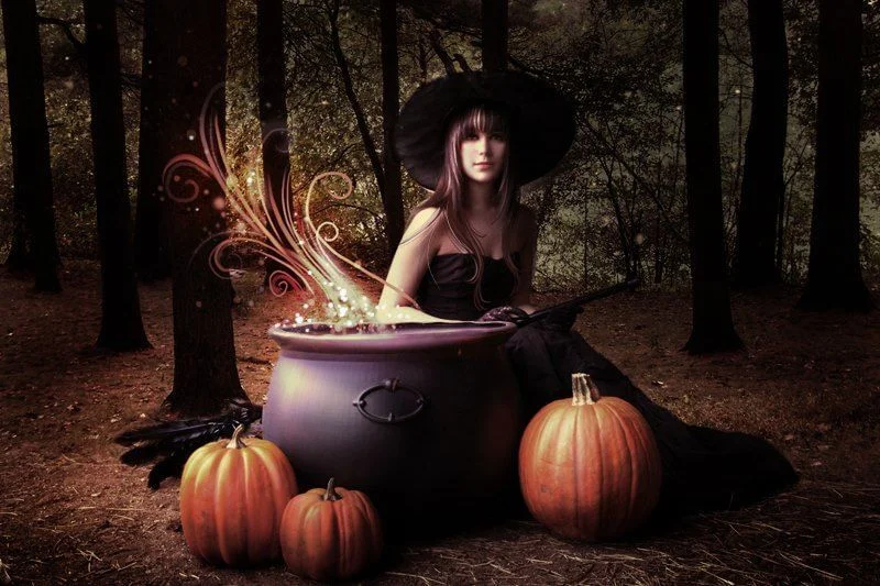 Witchy Vibes, Halloween Photoshoot